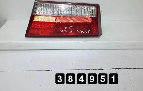 Hyundai Sonata Tailgate rear/tail lights 924043k0