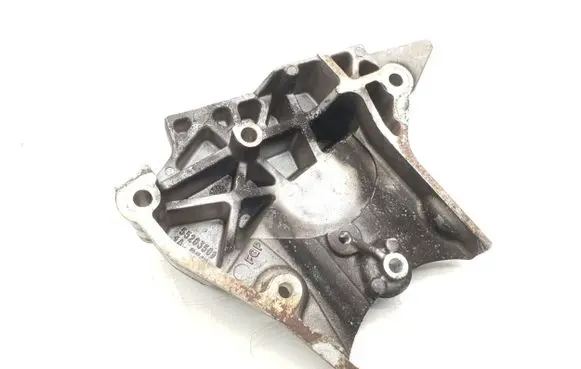 Alfa Romeo 147 Engine mounting bracket 55203509