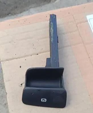 Audi Q7 4L Hand brake release handle 4L2711878