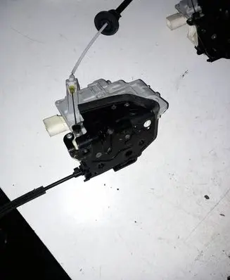 Audi Q7 4L Rear door lock