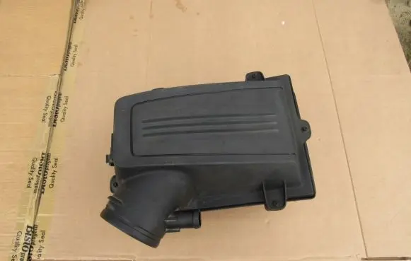 Mercedes-Benz AMG GT R190 C190 Air filter box A1780920303 A1780900101