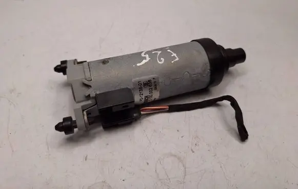 BMW X3 F25 Seat adjustment motor 67316973592 0130002636
