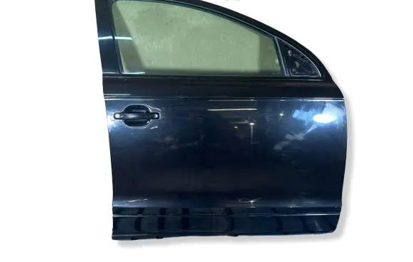 Audi Q7 4L Front door 4L0831052A