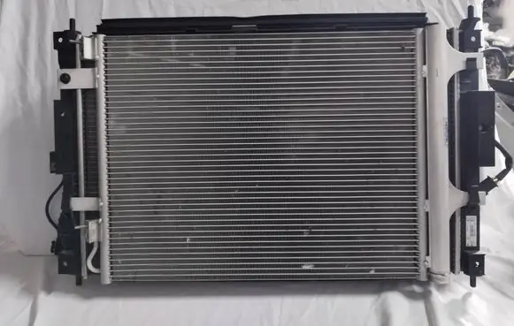 Citroen Berlingo Radiator set 9832930080