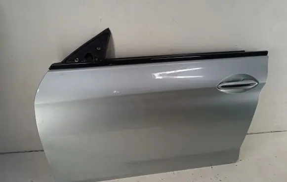 BMW M6 Front door