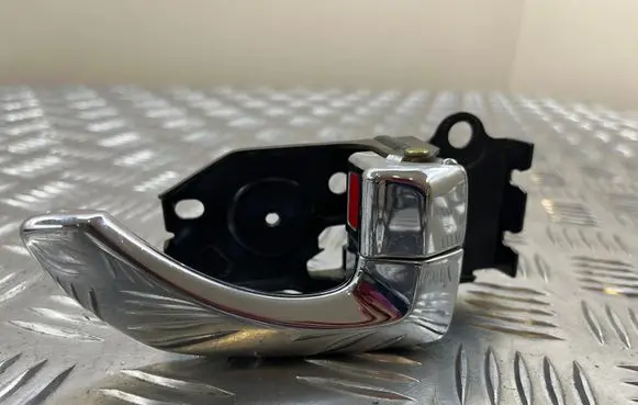 Hyundai Santa Fe Front door interior handle