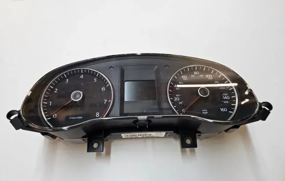 Volkswagen Jetta VI Speedometer (instrument cluster) 5C6920952B