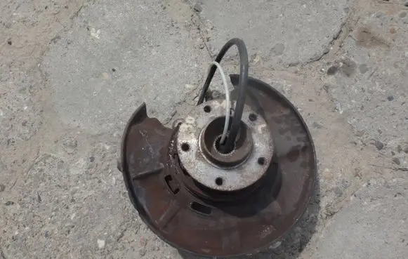 BMW 3 E90 E91 Rear wheel hub 6761579