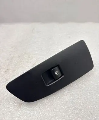 BMW 1 E82 E88 Electric window control switch 6970242