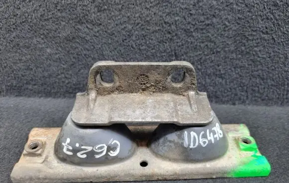 Muffler mount bracket/holder