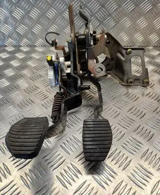 Citroen C4 Grand Picasso Pedal assembly 9681632380