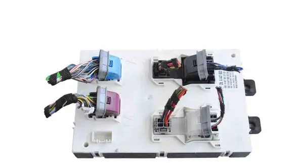 Mercedes-Benz Vito Viano W447 Central body control module A4479015103 A4479020204