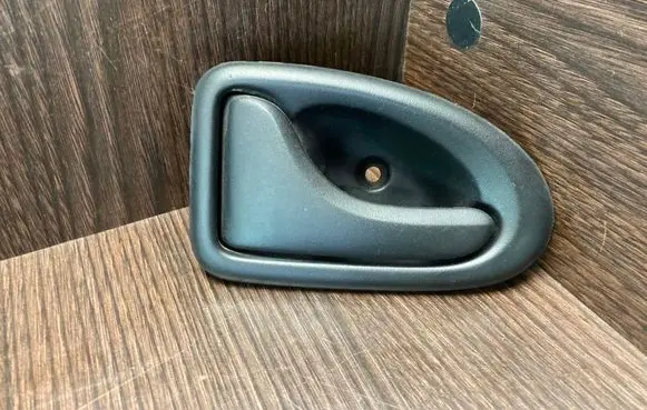 Front door interior handle