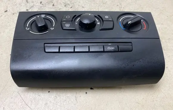 BMW 1 E81 E87 Climate control unit 9236778 100058132B