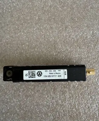 Volkswagen Jetta USA Aerial antenna amplifier 17A035577F