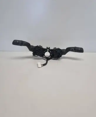Toyota Yaris Cross Wiper turn signal indicator stalk/switch 17J910