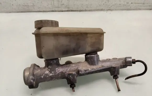 Volvo 940 Master brake cylinder