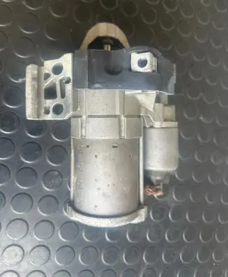 BMW 5 G30 G31 Starter motor 8621840 20170911 0001172609