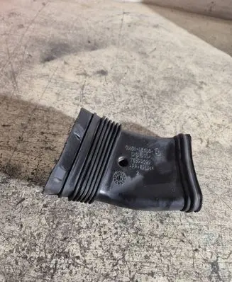 Ford Focus Air intake duct part 76899629 7M519F635
