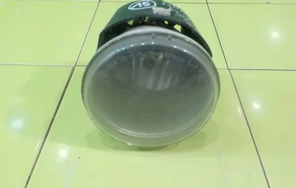 Chrysler 300 - 300C Front fog light PRAWY WP186