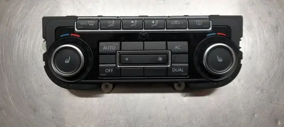 Volkswagen Golf VI Climate control unit 5K0907044ES 5HB00974661