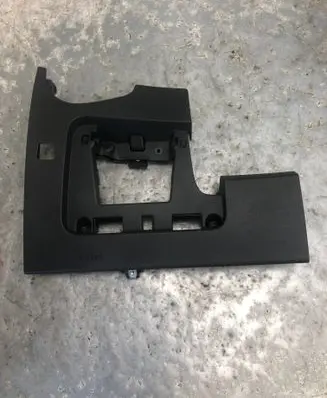 Volkswagen Touran III Glove box 5TB858365A