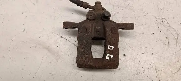Hyundai Tucson TL Rear brake caliper 