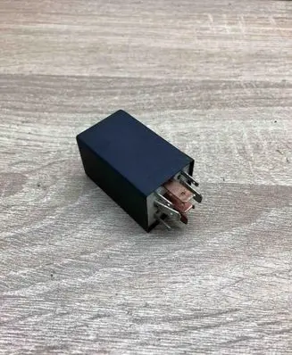 Volkswagen PASSAT B3 Other relay 357927181A 61233003