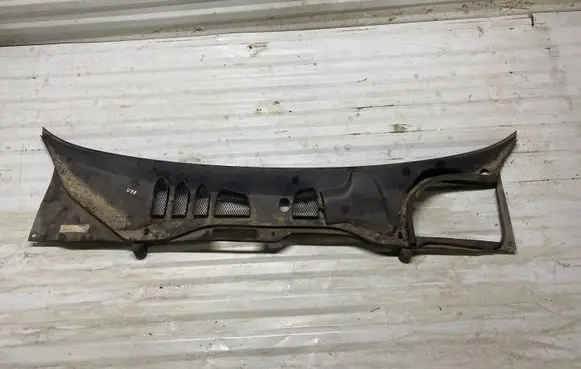 Volvo S70 V70 V70 XC Wiper trim 9127584