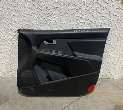 KIA Sportage Front door card panel trim 823613U000