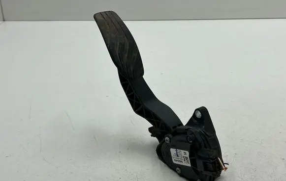 Nissan Qashqai Accelerator throttle pedal 180024BA0B 00574802 6PV00997815