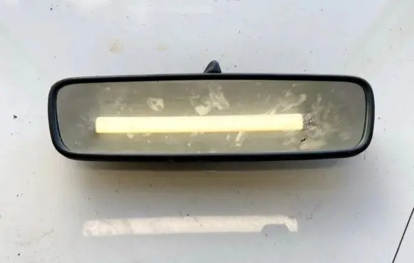 Rear view mirror (interior)