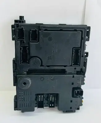Peugeot 206 Fuse module 962646088003 S105672300G