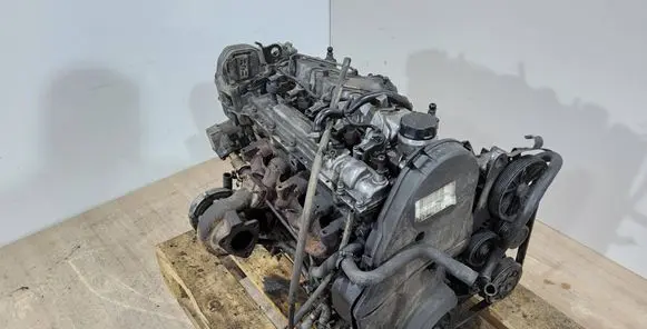 Volvo V70 Engine D5244T 6901064 130770