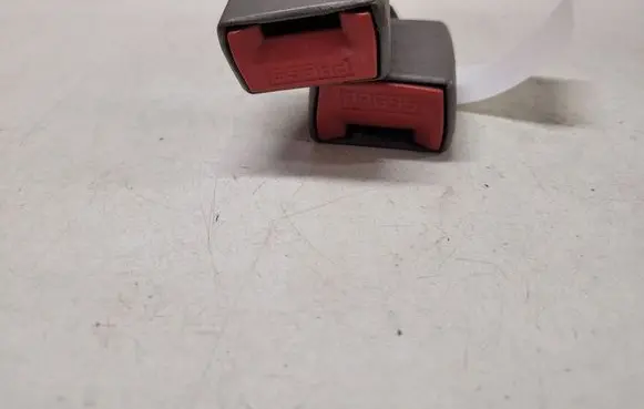 Citroen C5 Rear seatbelt buckle 33010407 963256027701