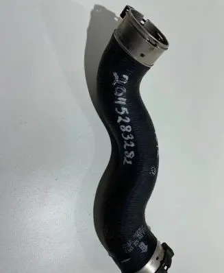 Mercedes-Benz E W212 Intercooler hose/pipe A2045283282