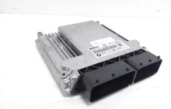 BMW 5 E60 E61 Engine control unit/module 7798422 0281012190