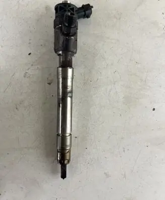 Jeep Grand Cherokee Fuel injector 0445110523 044511052