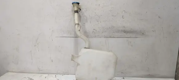 Honda FR-V Windshield washer fluid reservoir/tank 010124