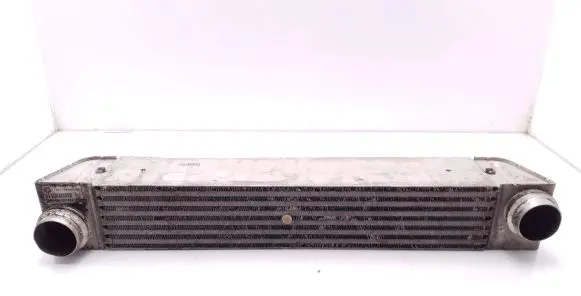 BMW 5 E60 E61 Intercooler radiator 7787446 D7432