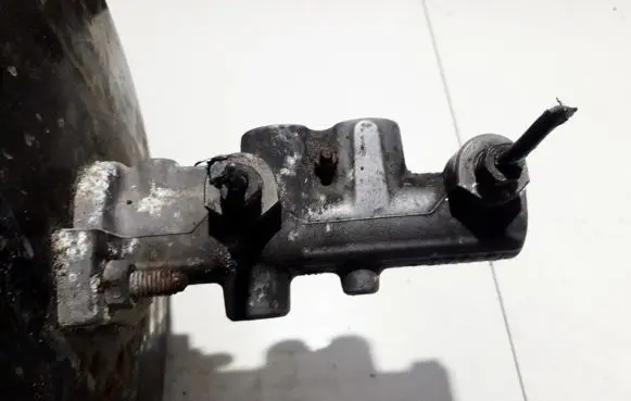 Citroen C5 Master brake cylinder