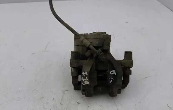 Audi Q3 F3 Rear brake caliper 3Q0615406