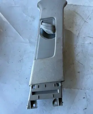Toyota Prius (NHW20) (B) pillar trim (top) 6241047030 6241047040
