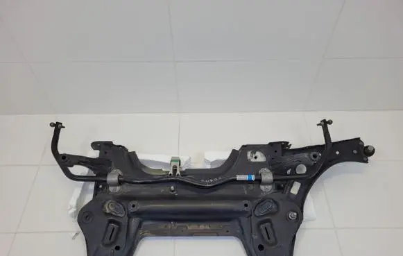 Peugeot 208 Front subframe 9834922080