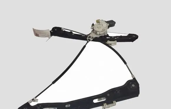 BMW 1 E81 E87 Front door window regulator with motor 7067795S 7138465E