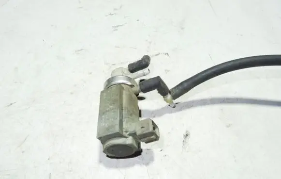 Audi A6 S6 C5 4B Turbo solenoid valve 059906627A