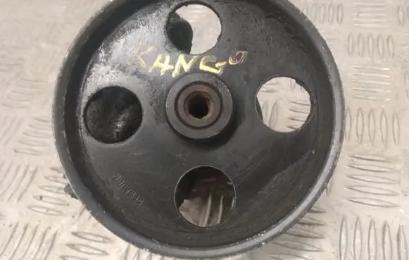 Renault Kangoo I Power steering pump 7700869942D