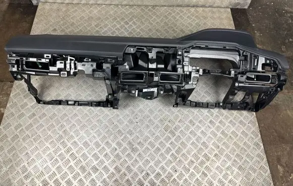 Volkswagen Golf VIII Dashboard 5H2857003H
