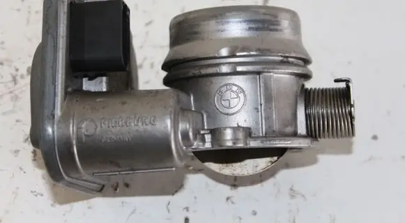 BMW X1 E84 Throttle valve 7804373