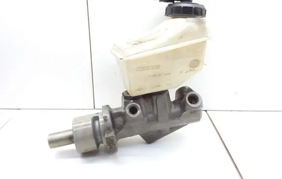 Renault Clio II Master brake cylinder 7700417648